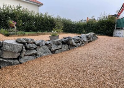 Aménagement de chemin avec muret en pierre Allier